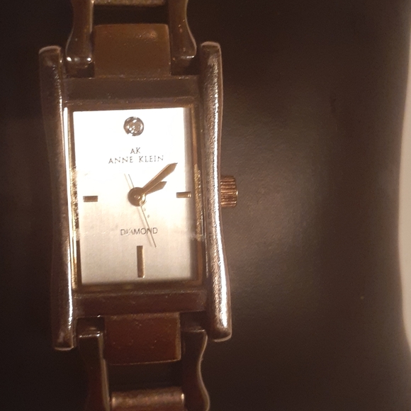 Watch - Picture 2 of 2